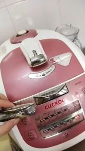 Lẫy khóa nồi cơm điện Cuckoo CRP G1015M G1030M G1031M Linh kiện nồi cơm Cuckoo CRP-G1067SR G1099SR