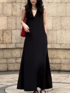 QINGNAER | Elegant French Style Large Size Black V-Neck Sleeveless Dress