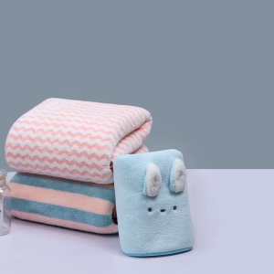 1PCS Pure Color Coral Fleece Towel Absorbent Face Wash Towel Home Thick Bath Towel Beach Towel Waist Seal Home Simple Stall Gift Towel