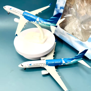 Mô hình máy bay Boeing B737-800 Hãng Hàng Không 5 Sao Garuda Indonesia ("Pocari Sweat" livery) Hợp Kim Cao Cấp 20CM