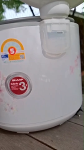 SHARP หม้อหุงข้าวอูนทิพย์ 2.2 ลิตร รุ่น KS-23E - ขนาด 2 ลิตร, สด หม้อหุงข้าวที่มีคุณภาพดีสูงสุด!