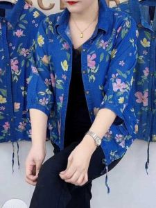 Áo Len Cardigan Dáng Rộng Thời Trang Cho Nữ Mùa Hè 2025 Áo Sơ Mi Denim Dáng Rộng Thoải Mái Cho Mẹ Cỡ Lớn Áo Khoác Ngoài Ngắn Thường Ngày