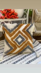 Romantika Loren Fury Pillow Cover Pillowcase Cheap and Comfortable Nordic Bohemian Style Tassels Pillow Protector Sarung Bantal Murah 43cmX43cm 波西米亚风抱枕套靠垫套