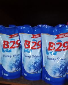 B 29  PEWANGI PAKAIAN 750 ML