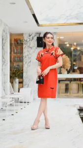 ชุดผ้าผมที่เป็นสีแดงใส่ตรุษจีน (มีไซร้36"-44") และมีรูปแบบของการแสดงงานผ้าไทย 100%