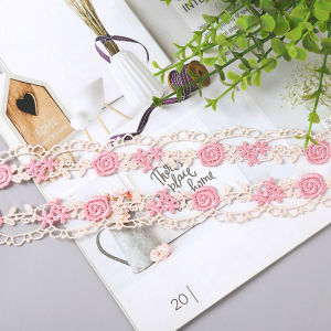 1 หลาโรสฮอลโลว์ปักลูกไม้ DIY ตัดแต่งงานฝีมือผ้าอุปกรณ์เสริมสีชมพูสีเบจลูกไม้งานแต่งงานตกแต่งขายส่ง