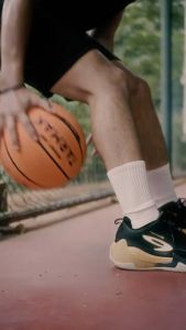 910 Nineten Nakami Flow Sepatu Training dan Basket - ungu biru muda jingga