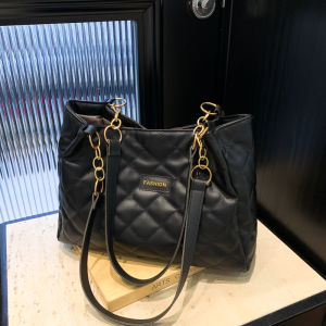 Large Capacity Bag Womens Bag 2024 New Arrival Fashion All-Match Womens Shoulder Bag College Students Class Commuter Tote