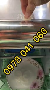 Máy cán bánh bột lọc chạy điện FKM240