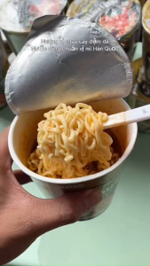 Mì lẩu Thái Koreno hương vị chua cay ly 65g