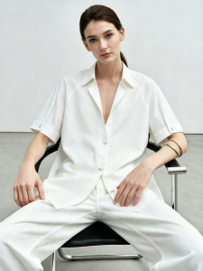 AMII | Simple Collar Batwing Sleeve Metal Button White Shirt