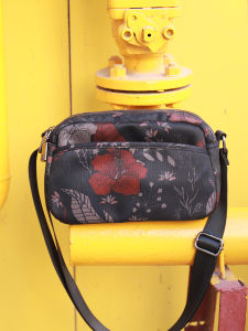 Horizontal Multi-Compartment Casual Crossbody Bag Trendy Easiest for Match Ladies Mom Bag Wide Shoulder Strap out Niche Style Portable Crossbody