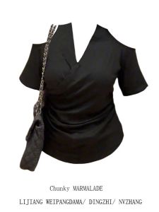 เสื้อยืดแขนสั้นทรงเข้ารูปสำหรับผู้หญิงไซส์ใหญ่ สีดำ ทรงเข้ารูป ทรงเข้ารูป แขนสั้น คอวี ทรงเข้ารูป แฟชั่นฤดูร้อน ผ้าฝ้ายผสม