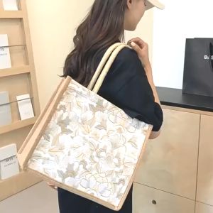 （With zipper） High-quality Shopping large volume fashion Sequin New Handbag Woven Flower Lace Handbag Womens He-mp Material High Capacity Tote Bag