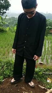 Setelan pakaian baju pangsi komprang atau Salontreng dewasa