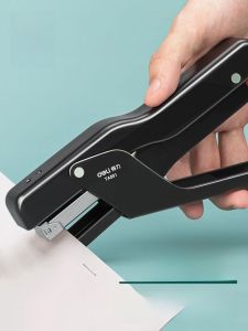 Deli Tay Kim Bấm Tiết Kiệm Nhân Công Văn Phòng Lớn Giao Hàng Bao Bì Kim Bấm Dễ Dàng Sử Dụng Ràng Buộc 150 Miếng 20 Trang