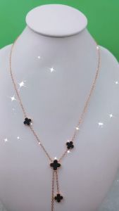 Kalung WanitaKalung Bunga Hitam CL 03 TitaniumS.Steel Premium Quality Anti Karat Tahan Lama KS016