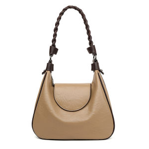 Vintage Leather Satchel Bag Womens Crossbody Handbag Commuter Fashionable Versatile Handbag Shoulder Bag Handbag