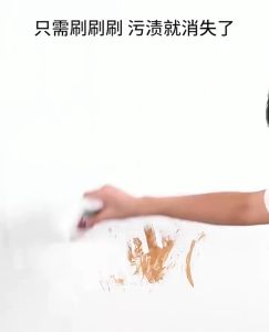 ลูกกลิ้งลบรอยบนผนัง เป็นสีขาว ลบคราบสี คราบดำ ครีมซ่อมผนัง เป็นกาวซ่อมผนัง เป็นซ่อมรอยแตก อุดรอยรั่ว อู