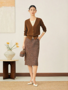 Elegant Merino Wool Two-piece Knit Pullover