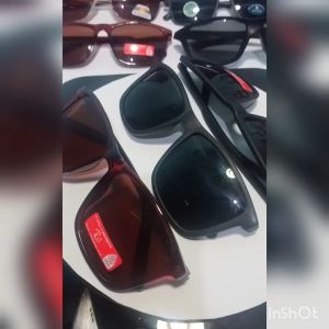 PROMO SUNGLASSESS KACAMATA HITAM  PRIA DAN WANITA   FRAME PLASTIK