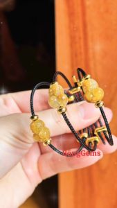 vòng tay tì hưu đá thạch anh tóc vàng tự nhiên vip mix vòng dây cáp khóa titan vòng tay đá phong thủy hợp mệnh thổ  mệnh kim  trang sức thiết kế đủ hóa đơn thẻ bảo hành