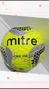 BOLA FUTSAL MITRE HURRICANE ORIGINAL HIJAU - KUALITAS IMPORT - SIZE 4 - BERBAHAN AWET