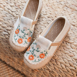 New Style Country Chic Linen Old Beijing Canvas Shoes Womens Slip-On Casual Breathable Fisherman Shoes Floral Embroidery Low Cut