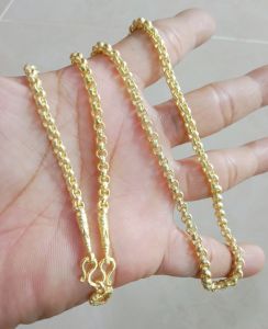 สร้อยคอทองเหลืองลายผ่าหวาย ขนาดเทียบเท่า 1 บาทเป็นงานทองเหลืองไม่ชุบสี