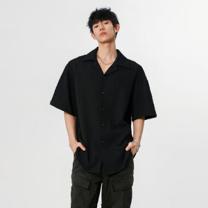 เสื้อเชิ้ตแขนสั้นผ้าไหมน้ำแข็ง V37 สำหรับผู้ชาย ทรงหลวม สไตล์อเมริกัน คอคัลเลอร์ ทรงปกติ ฤดูร้อน 2025