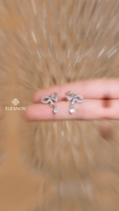 Bông tai nữ chuôi bạc 925 Eleanor Accessories hình nơ đính đá phụ kiện trang sức khuyên tai 9129