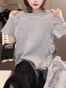 2025 Summer Grey Short Sleeve T-Shirt Womens High-End Slimming Lace Splice Fashionable Half Sleeve Casual Commute Style Loose Fit