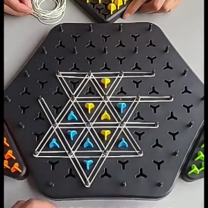 [ของแท้]  Board Game，หมากรุกโซ่ โซ่เกมหมากรุกสามเหลี่ยมเกมกระดานสร้างสรรค์สําหรับวัยรุ่นเด็กผู้ใหญ่เด็ก