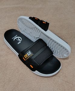 Sandal Anak dan Dewasa Pria Feet black sandal Wanita Slide Slop Ringan Traveling Carset Casual Hitam Sendal Selop Karet Shoes