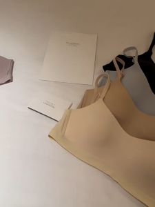 บราไร้ตะเข็บสำหรับผู้หญิง ชุดชั้นในยอดฮิต มีสีต่างๆให้เลือก ราคาถูก ไม่มีแหวนเหล็ก สวม