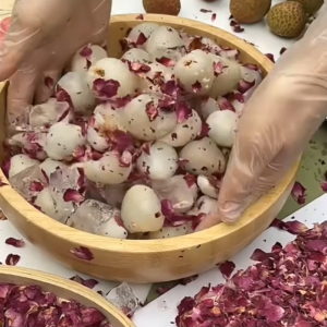 Edible Flower Petals Flakes Dried Cornflower Mixed Petals Marigold Rose Petals Sakura Flower Powder Natural Dried Flower Powder Food‑Grade Edible Floral Garnish for Cake Cupcake Cookie Macaron Cocktail Tea Dessert Decor & Charcuterie Board Topping