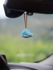 Birthday Gift Cute Dolphin Car Hanging Ornament Healing Niche Jewelry Creative Rearview Mirror Vehicle Mounted Hanging Decor