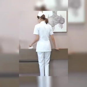 ส่งจากกทม！ชุดทำงานพยาบาลสำเร็จรุป เหมาะกับน้ำหนัก45-74kg เสื้อและกางเกง ผ้าบาง ดูดเหงื่อ หลายขนาด