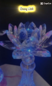 ĐÈN THỜ HOA SEN PHA LÊ CHO BAN THỜ PHẬT TÀI ĐỊA QUAN ÂM.... ĐÈN ĐỔI MÀU(1 CẶP)-SIZE LỚN