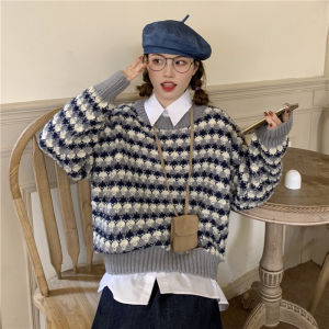 Wanita rajut sweaters lengan panjang garis longgar atasan bulat leher
