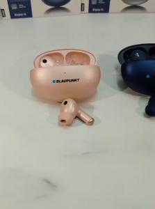 บลูทูธหูฟังBLAUPUNKT หูฟังบลูทูธไร้สายTRUE WIRELESS STERO EARBUDSกันน้ำระดับIPX5รุ่นALTRA ONE