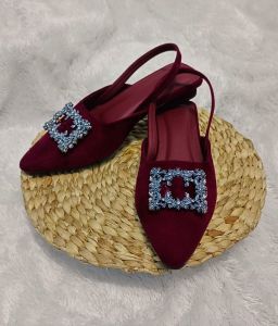 sandal slipon wanita hak kotak tinggi 2cm kode bpw086
