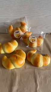 Squishy Croissant Squeeze Slow Rising Stress Relief Toys Super Soft Squeeze Bread  Realistic Simulation Bread Anti-anxiety Toys