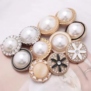 10Pcs 18/20/25MM Flower Pearl Rhinestones Plastic Shank Buttons For Women Garment Jacket Sweater Handmade Sewing Accessories