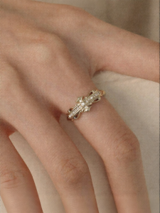 Iris Design Luxury Silver Non-fading Couple Rings