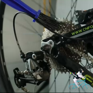 Bàn Chải Vệ Sinh Sên Xích 3D Xe Đạp Xe Máy