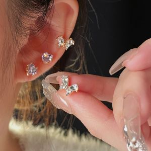 ต่างหูรูปผีเสื้อประดับเพชรเซอร์โคเนียแบบเข็มเงินสำหรับผู้หญิง ดีไซน์เก๋ไก๋ ขนาดเล็ก หรูหรา ระดับไฮเอนด์ เครื่องประดับแฟชั่น