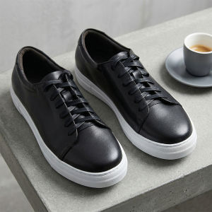 Mens Lightweight Casual Sneakers Genuine Leather Skate Boats Classic Simple Elegant Walking Shoes