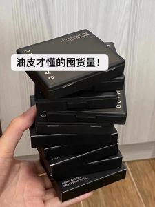 Portable Oil Absorbing Paper with Built-In Powder Puff And Mirror ness Non-Water Absorbing Facial Oil Control Makeup Tool