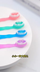 【In stock】30PCS Travel Mini Explosive Bead Toothbrush (Soft Bristle) + Portable Dental Flosser - Anti-Bacterial & Daily Oral Hygiene Must-Have